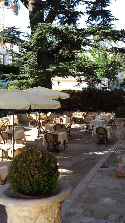 Hostellerie de la Crémaillère Carnoux-en-Provence Extérieur photo